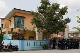Zatvorio se u vrtić sa 30 otetih mališana