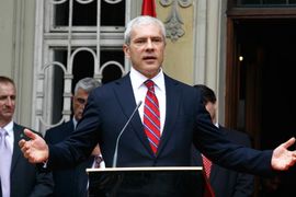 Boris Tadić pružio ruku pomirenja