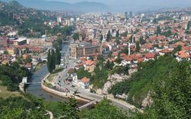 Sarajevo: Pijani Rus upao u rijeku Miljacku