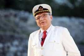 Veče satire sa Milenkom Pavlovom: Drug Tito na Kastelu