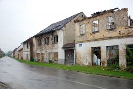 Srpski tužioci sa svjedocima zločina u Dvoru