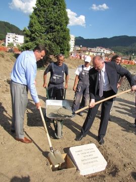 Niču tri zgrade u Andrićgradu