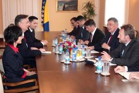 Stranački dogovori uz taktiku platformaša