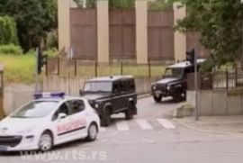 Vozila sa Hadžićem stigla pred porodičnu kuću u Novi Sad