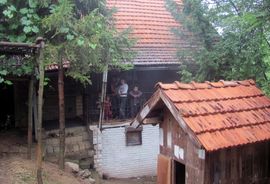 Zvornik: Sedmočlana porodica Kurtuma uselila u doniranu kuću