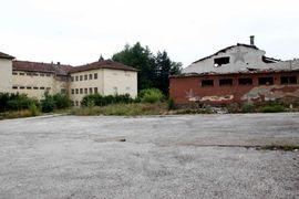Beskućnici, a imaju 12.000 kvadrata