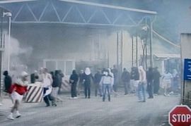 Situacija na prelazu Brnjak, ipak, mirna (Video)
