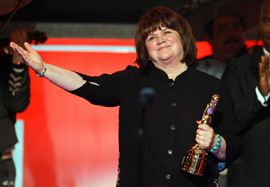 Linda Ronstat piše memoare