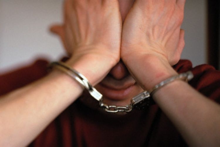 Dilovao heroin pa napao policajca