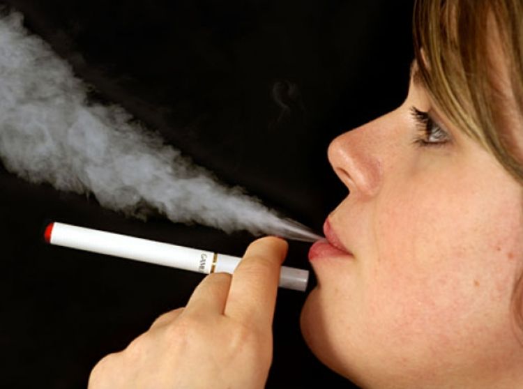 Cigarete uskoro samo u apotekama na Islandu