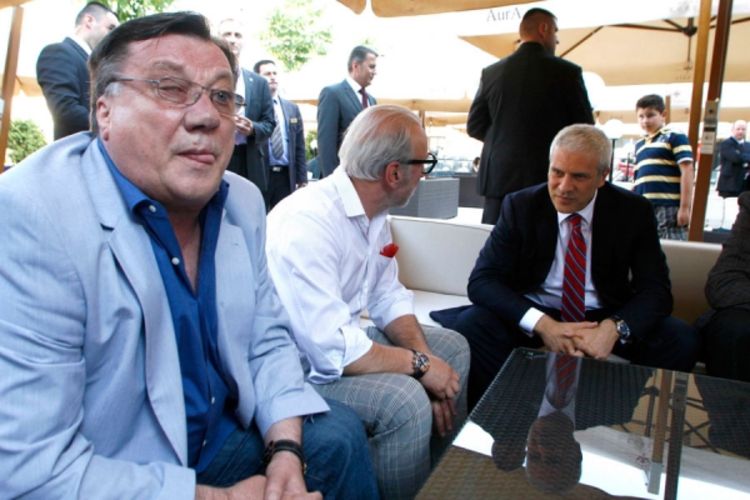 Tadić na Baščaršiji, sa Dinom, Halidom i Osimom (Foto)