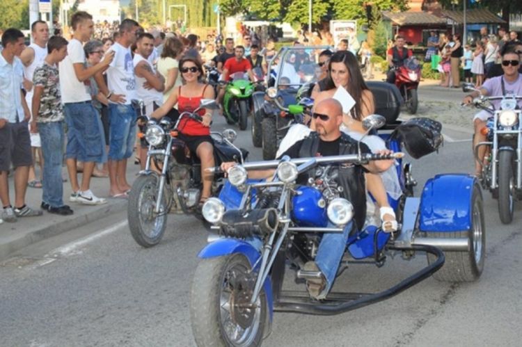 Vjenčali se na motorijadi