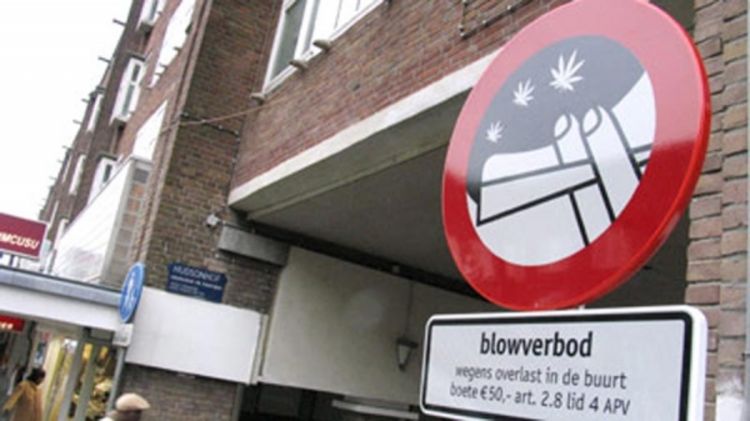 Naloženo uklanjanje znakova za zabranu konzumiranja marihuane u Amsterdam