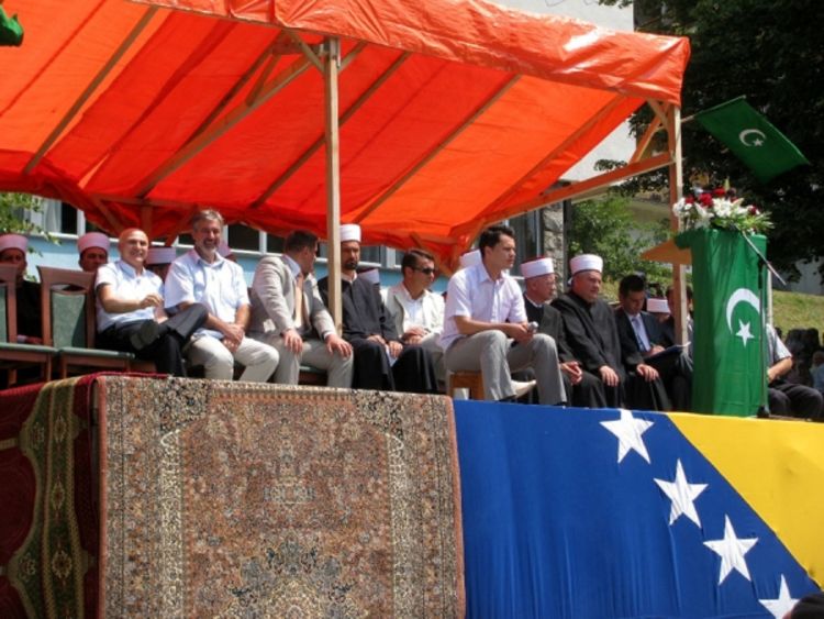 Otvorena obnovljena džamija u Srebrenici