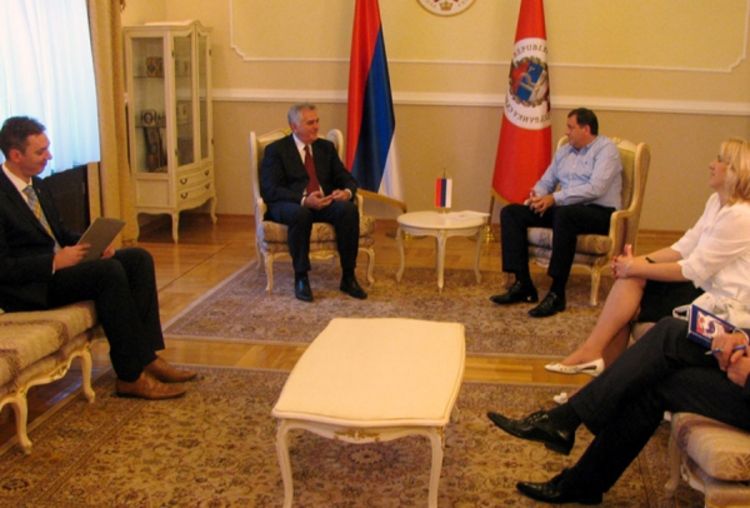 Dodik primio Tomu Nikolića: Jaka Srbija ojačava i RS