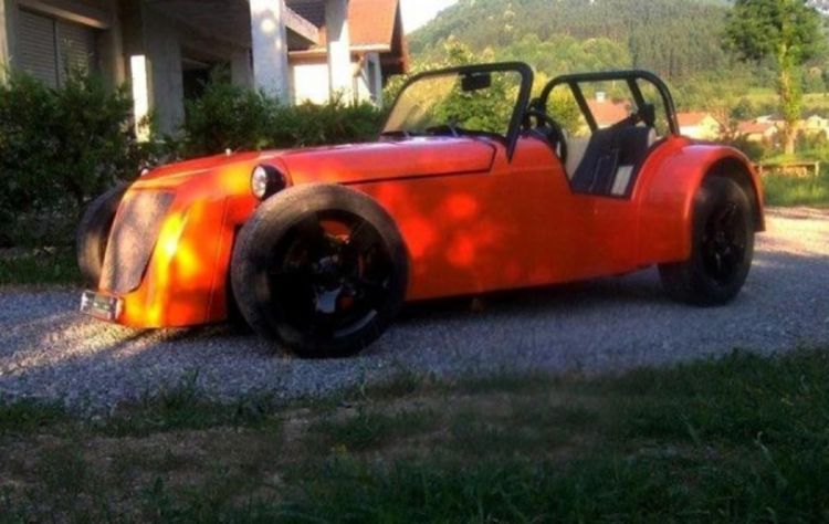 Ručno izradio automobil lotus