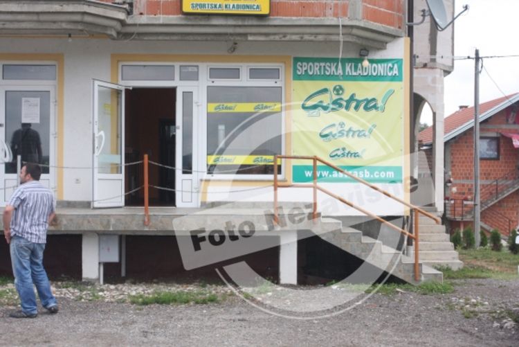 Banjaluka: Maskirani razbojnik iz kladionice Astra ukrao 1.500 KM (Foto)