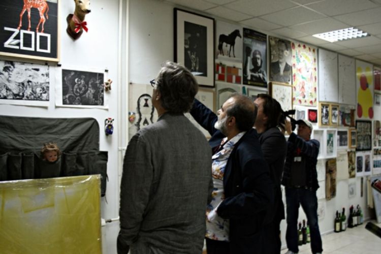 Slavni režiser Vim Veners posjetio galeriju Charlamu u Skenderiji