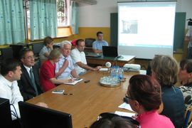 Predstavljen elektronski model učenja na daljinu