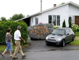 Bivšoj supruzi poklonio kamen težak 20 tona