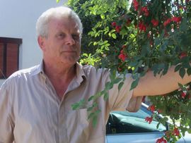 Prijedorski Ukrajinac ima najveći divlji šipak na Balkanu