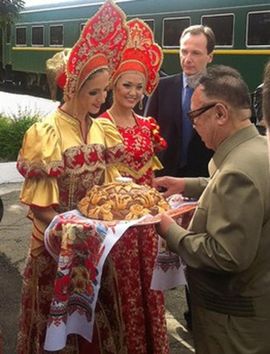 Počeo sastanak Dmitrija Medvedeva i Kim Džong Ila