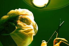 Otkrio mu tumor, pa mu bez pitanja skratio penis