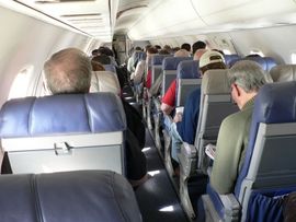 U avionu nepoželjna glasna djeca i jaki mirisi