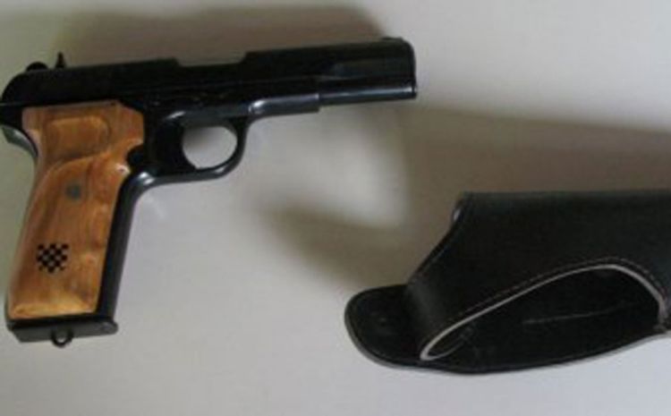 Prijetio policajcu pištoljem
