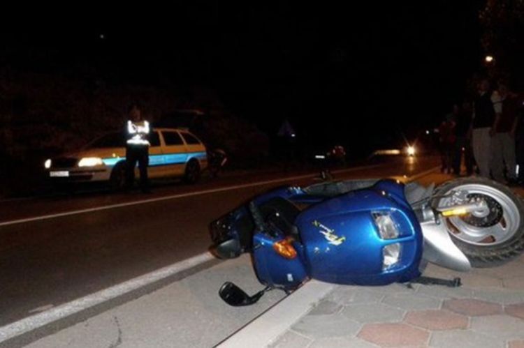 Mladić pao s mopeda i poginuo