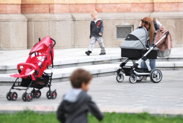 Plijene imovinu da naplate alimentaciju