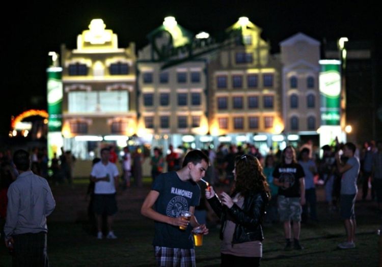 Na beogradskom Ušću počeo Beer fest: Čorba otvorila prvo pivo