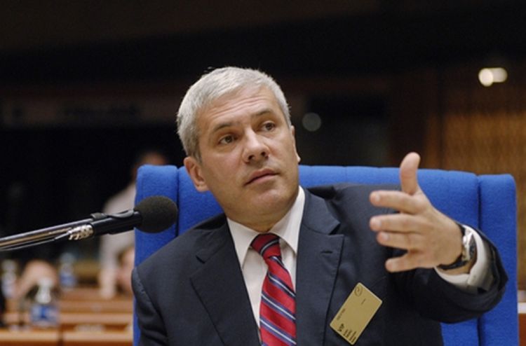 Tadić traži podršku političkih stranaka i građana