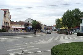 Brod: Zapaljen automobil komandira policije