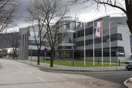 Zapaljena dva teretna vozila