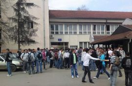 Potukli se đaci, pridružili se i roditelji