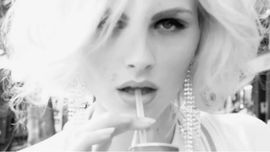Andrej Pejić kao Merilin Monro (Video, Foto)