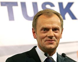Muškarac pokušao da se spali ispred Tuskove kancelarije