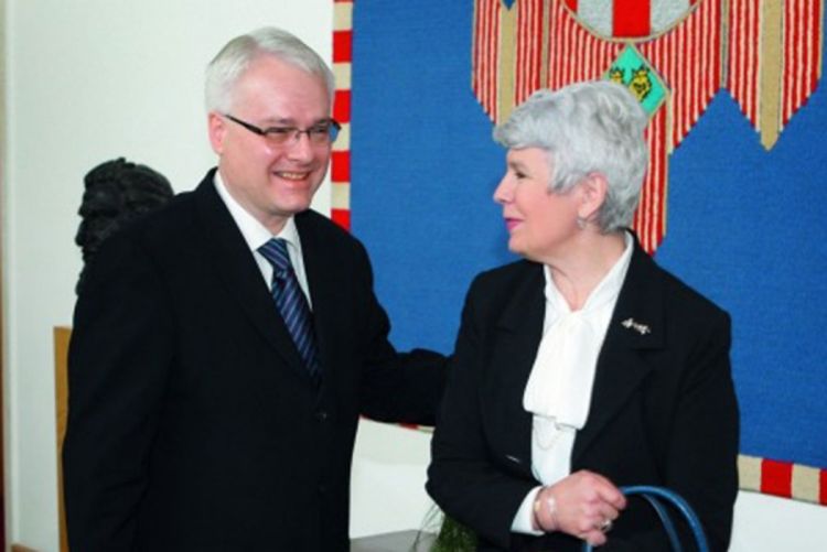 Kosor vs. Josipović: Sukob u kojem Milanović najviše profitira