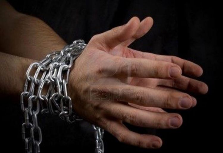 Britanija: Držali 24 muškarca kao robove