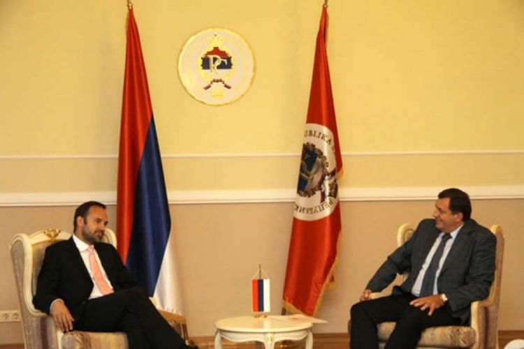 Srpska opredijeljena za nova znanja i informacione tehnologije