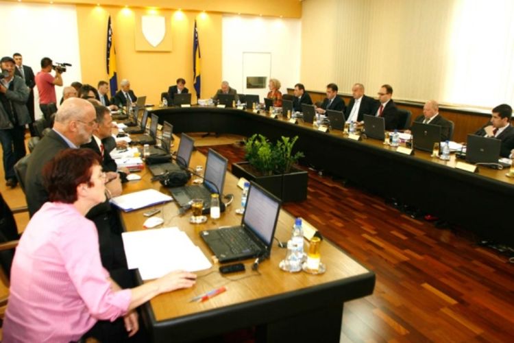 BiH gubi milione zbog  neslaganja SDA i SDP-a