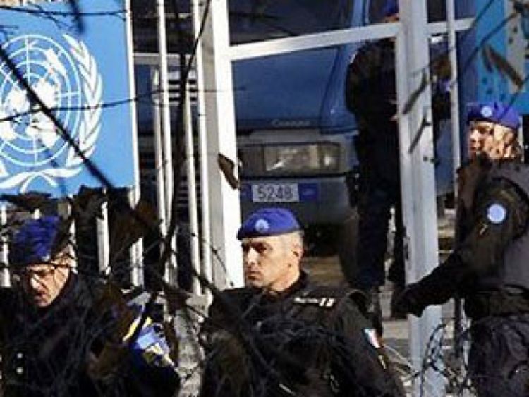 Noć protekla mirno, barikade na svim pravcima ka Srbiji