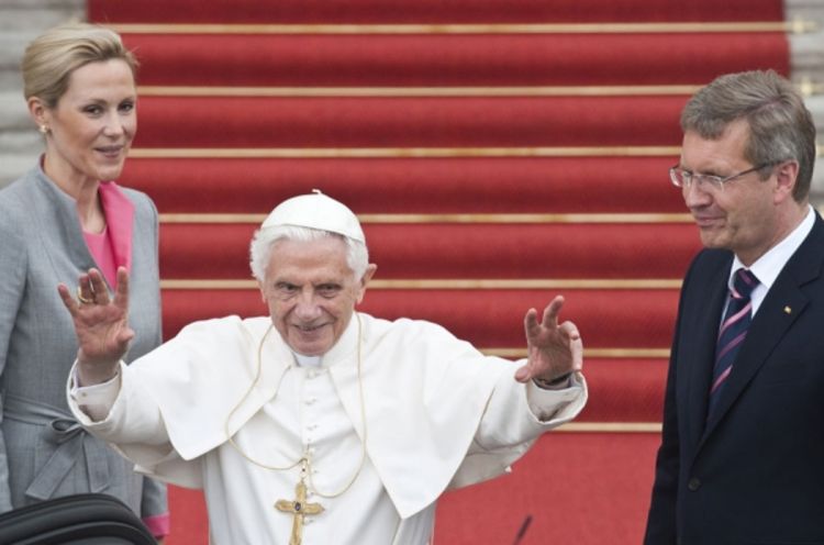 Papa u Njemačkoj apelovao na vjernike da ne napuštaju crkvu