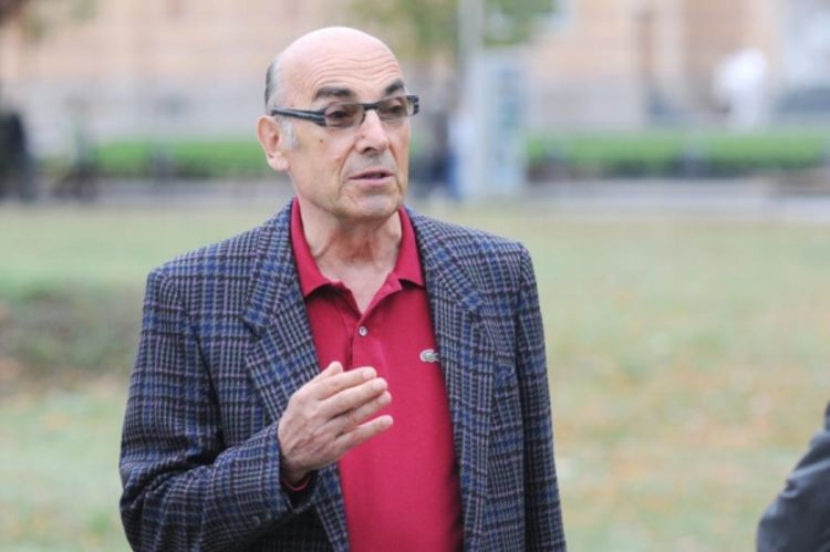 Penzioner mora da vraća dva tuđa kredita