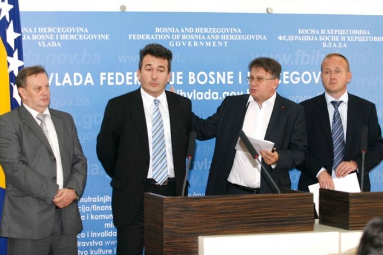 Rudari Kaknja stižu pred zgradu Vlade FBiH