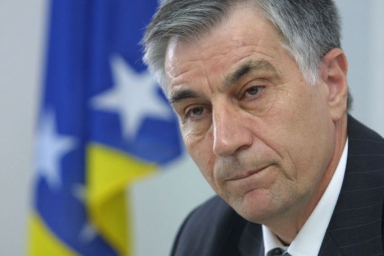 Nović: Vraćanje viza bila bi tragedija za bh. građane