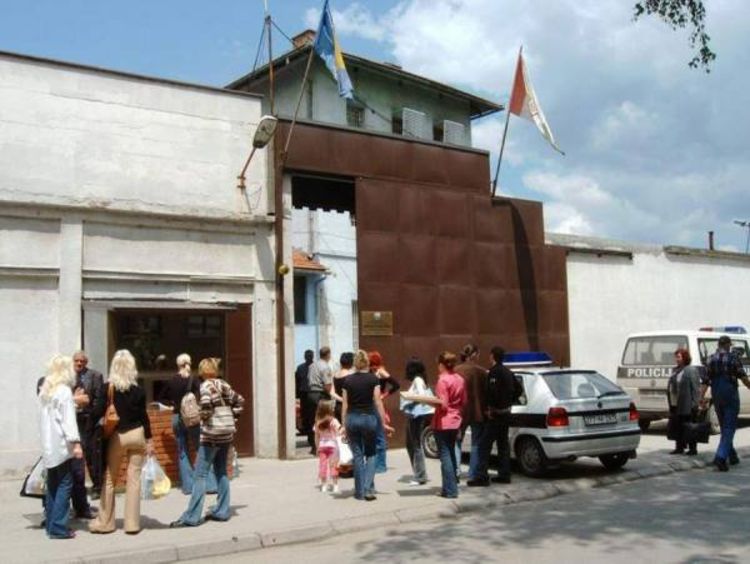 Objesio se zatvorenik koji je masakrirao suprugu