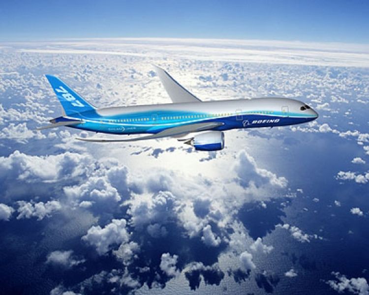 Novi avion Boing 787 sletio u Tokio