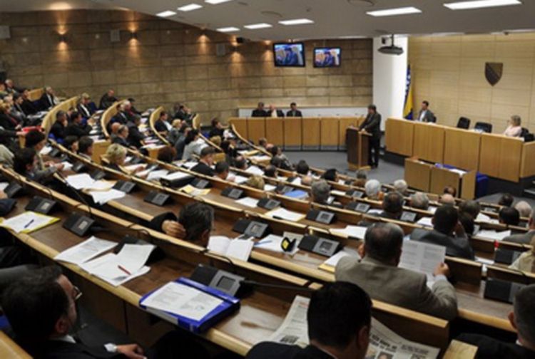 FBiH uvodi krivičnu odgovornost za negiranje genocida